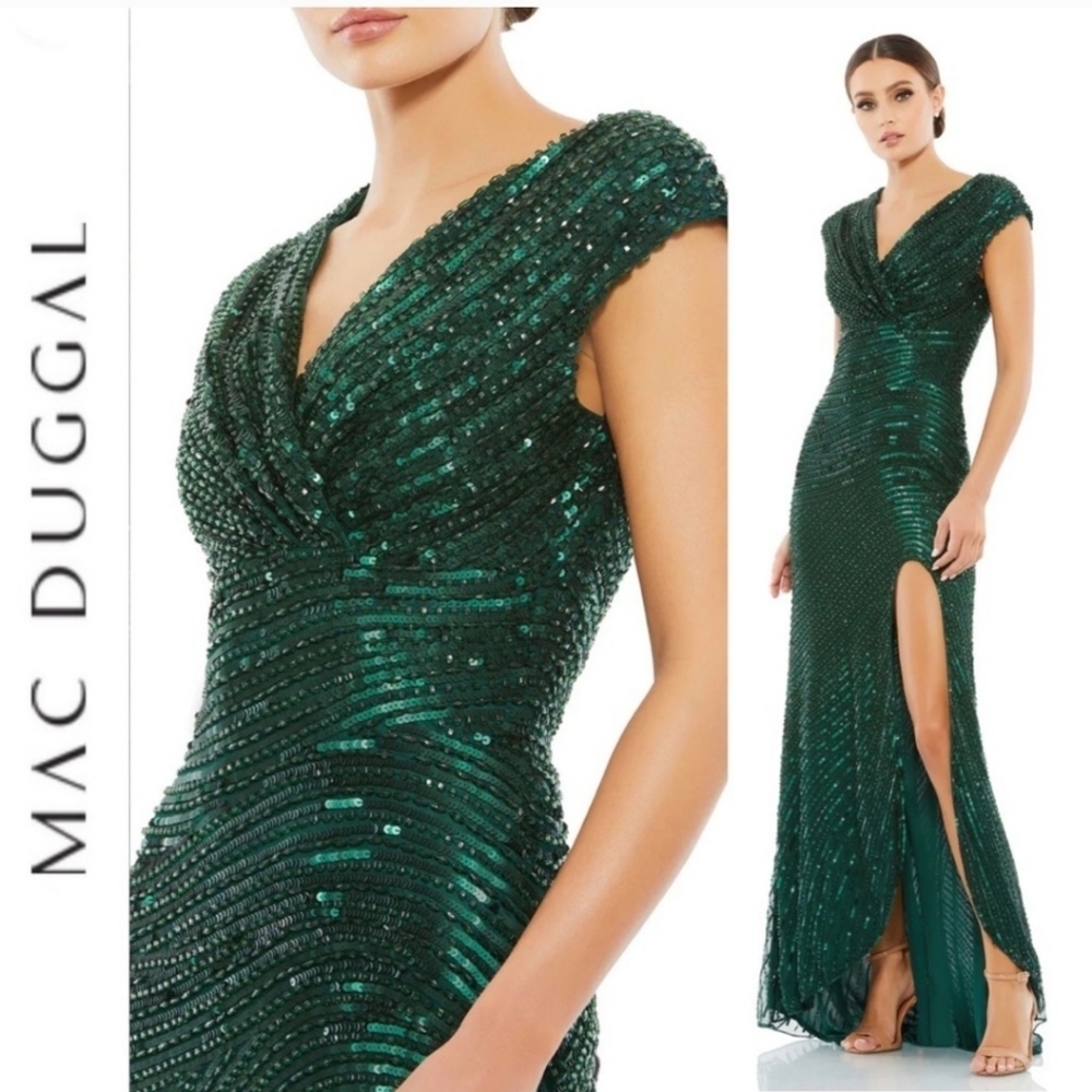 Mac Duggal - Cap Sleeve Sequined Evening Gown - Forest Green Size 8 #5441 NWT